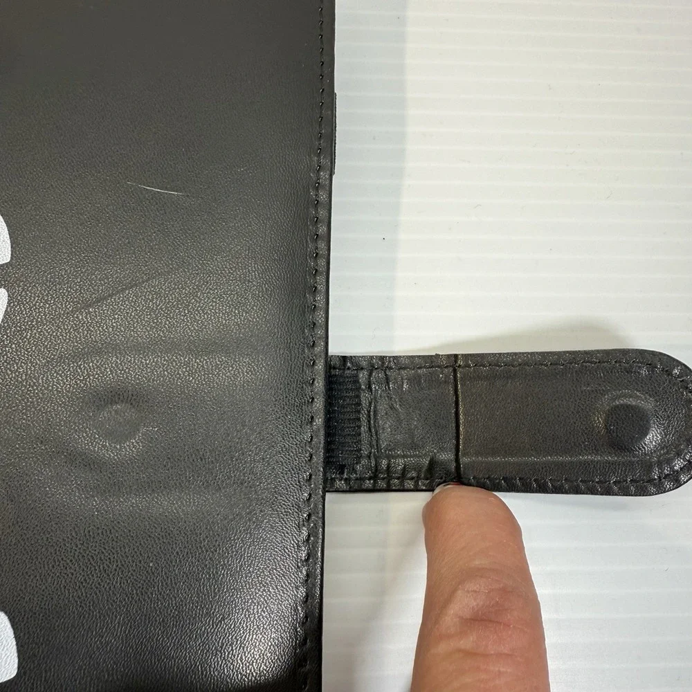 The Unbranded Brand 100 envelope